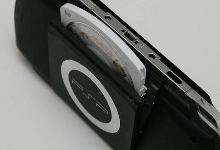 rumor supporto fisico giochi psp 2