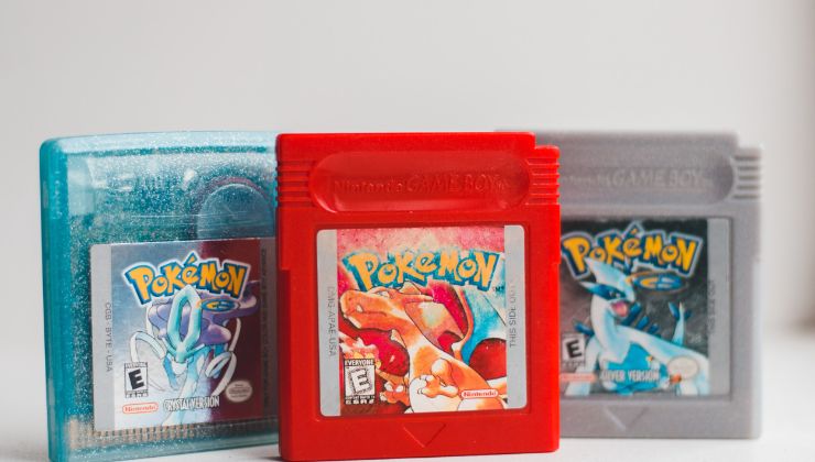 i vecchi giochi pokemon usano una piccola batteria che si consuma