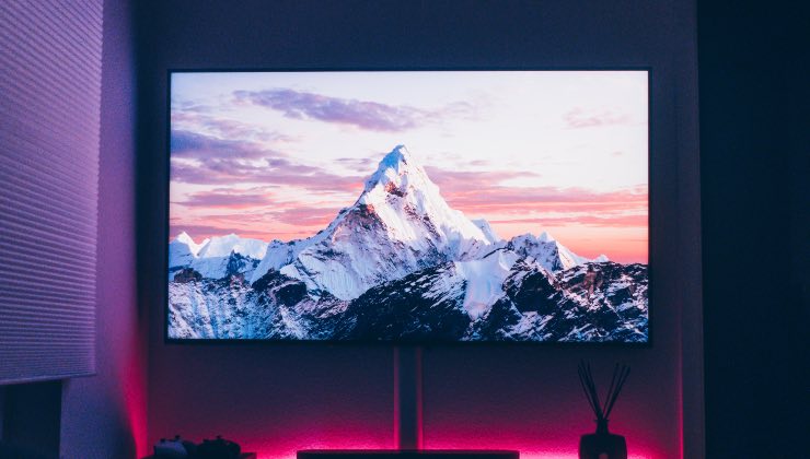 Il tasto da premere 7 volte per velocizzare la Smart TV